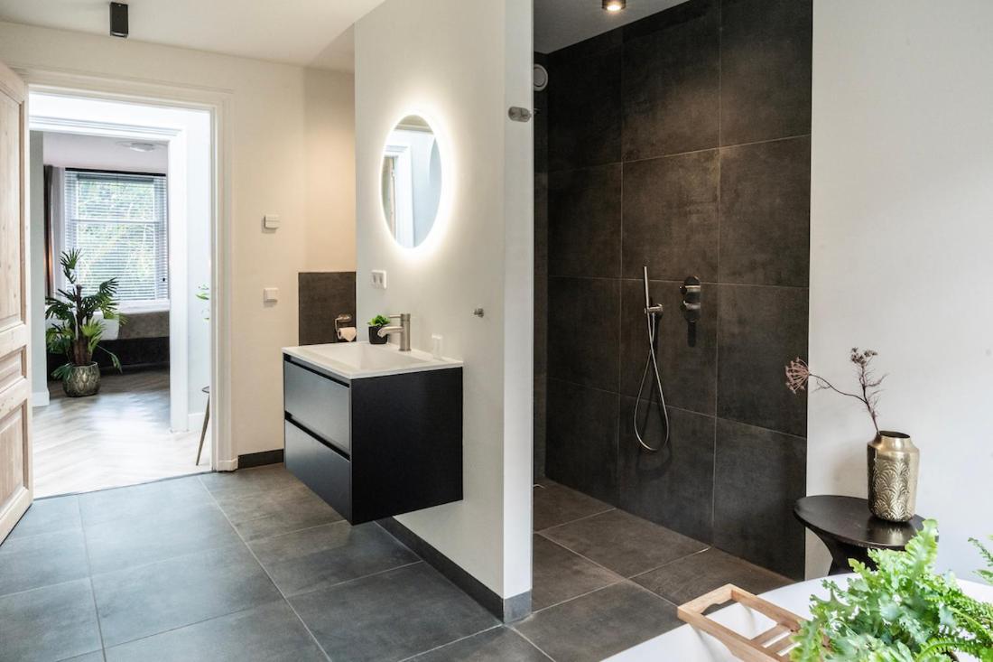 Xxl Loft With Bath Located Stadsvilla Tilbourg Extérieur photo
