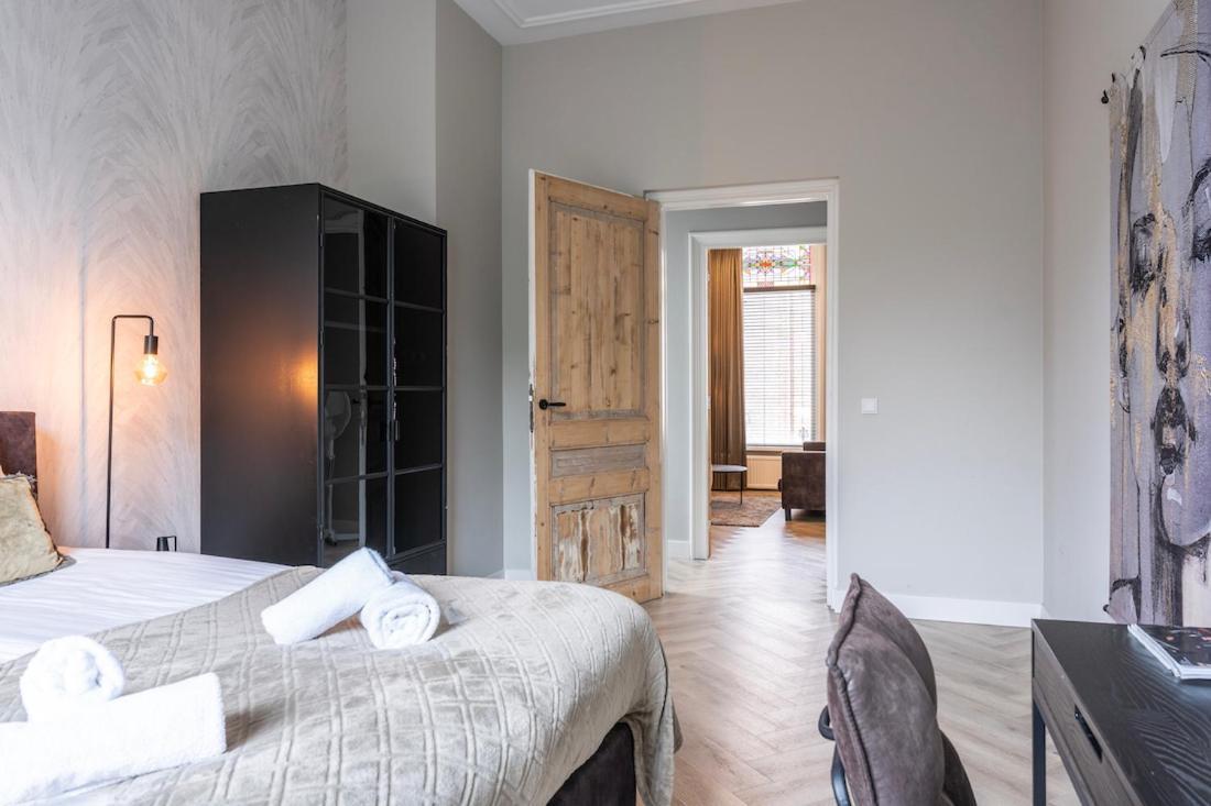 Xxl Loft With Bath Located Stadsvilla Tilbourg Extérieur photo